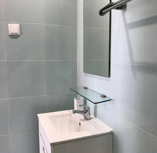 New Cosy & Charming In Campolide - 3a 公寓